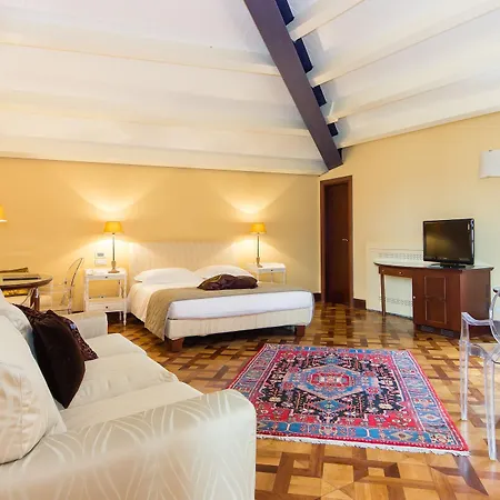 Отель Palazzo Artemide - Vretreats 4*