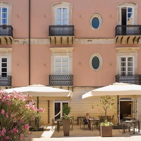 Отель Palazzo Artemide - Vretreats
