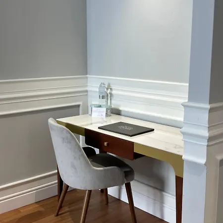 Palazzo Artemide - Vretreats Отель Сиракузы